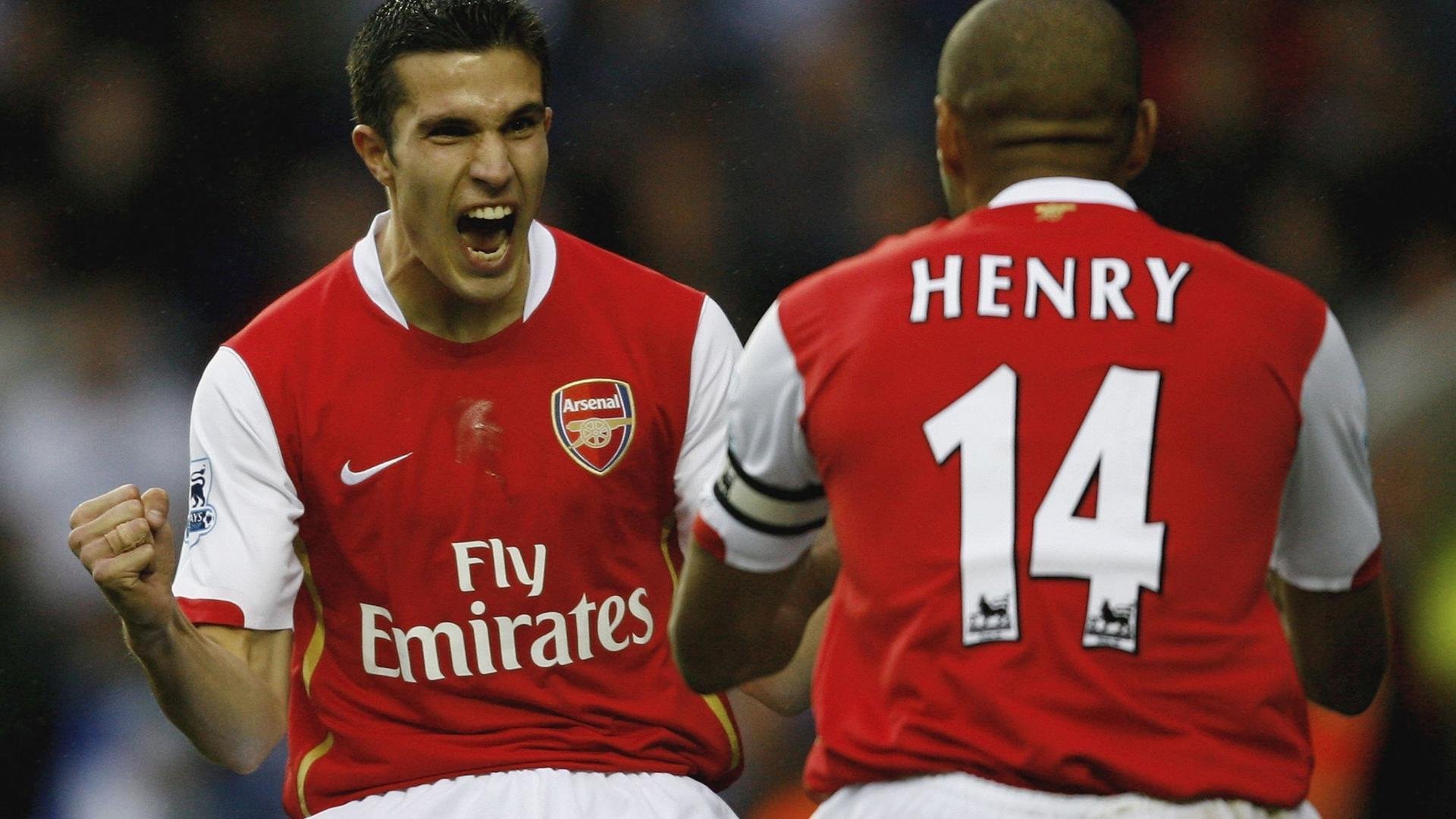 “西甲激烈争夺：多支豪门死磕榜首”，豪门三强挥金如土,赚足流量的西甲联赛迎来新伙伴