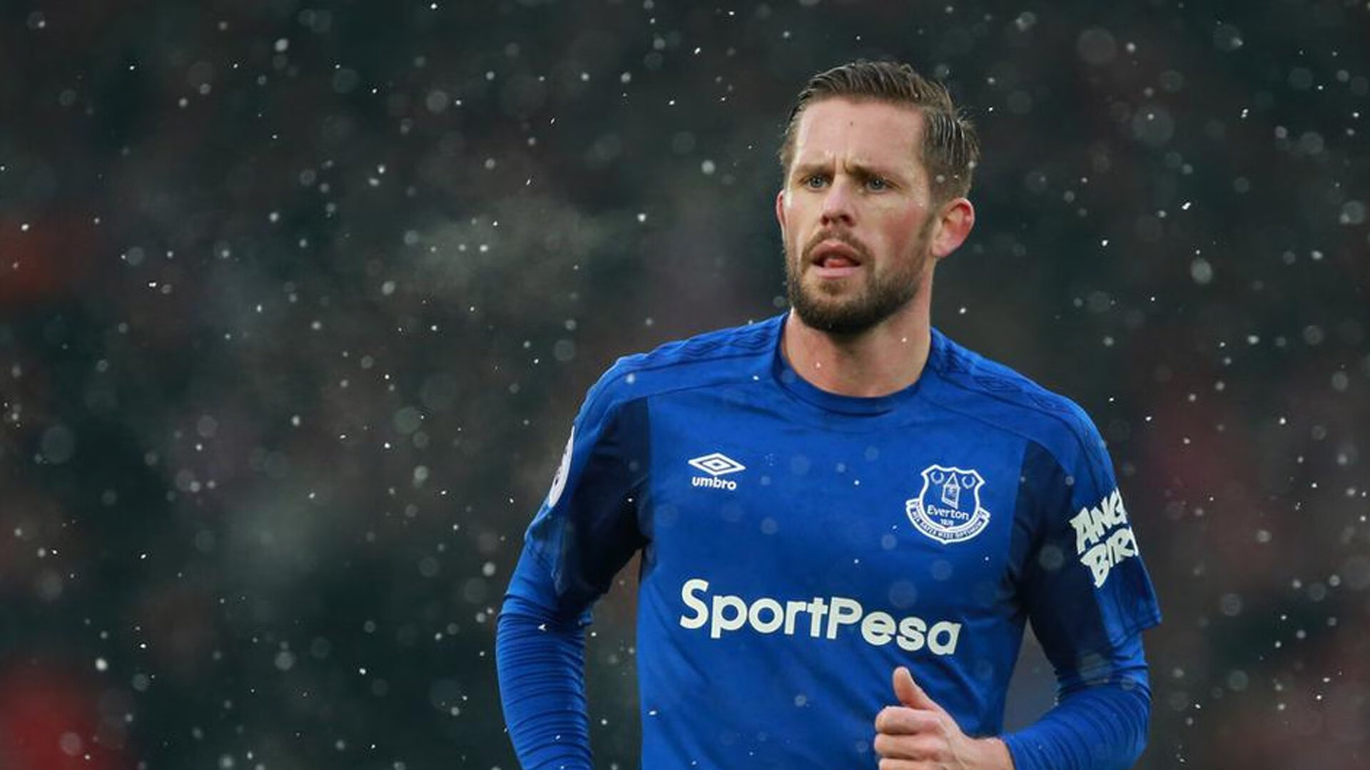 国足备战国际大赛，攻防两端均衡发展，国足出战