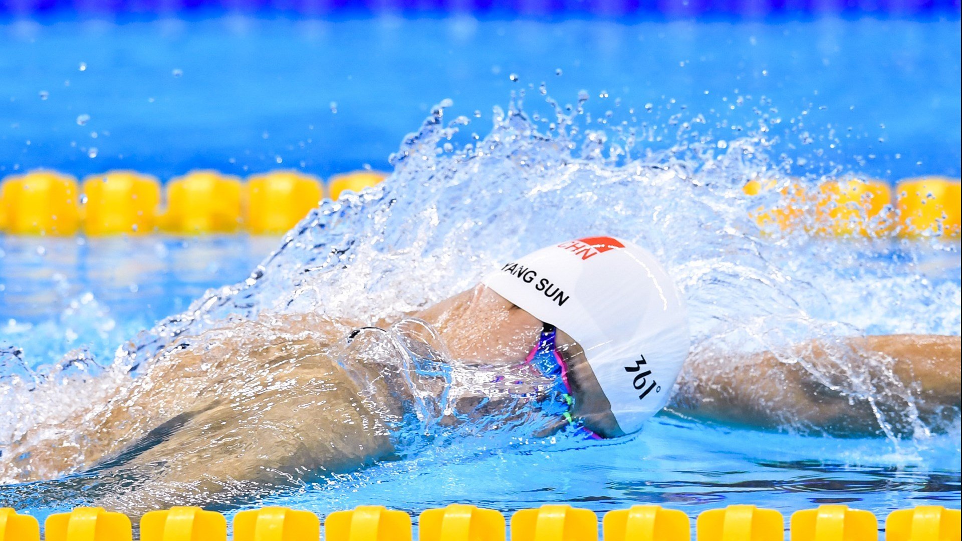 国际徒步穿越大会,挑战荒野极限,徒步穿越视频